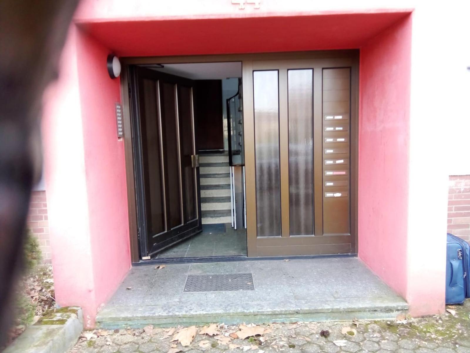 Ferienwohnung Monteurwohnung Messewohnung Duisburg Sued Grenze Duesseldorf 6 Personen エクステリア 写真