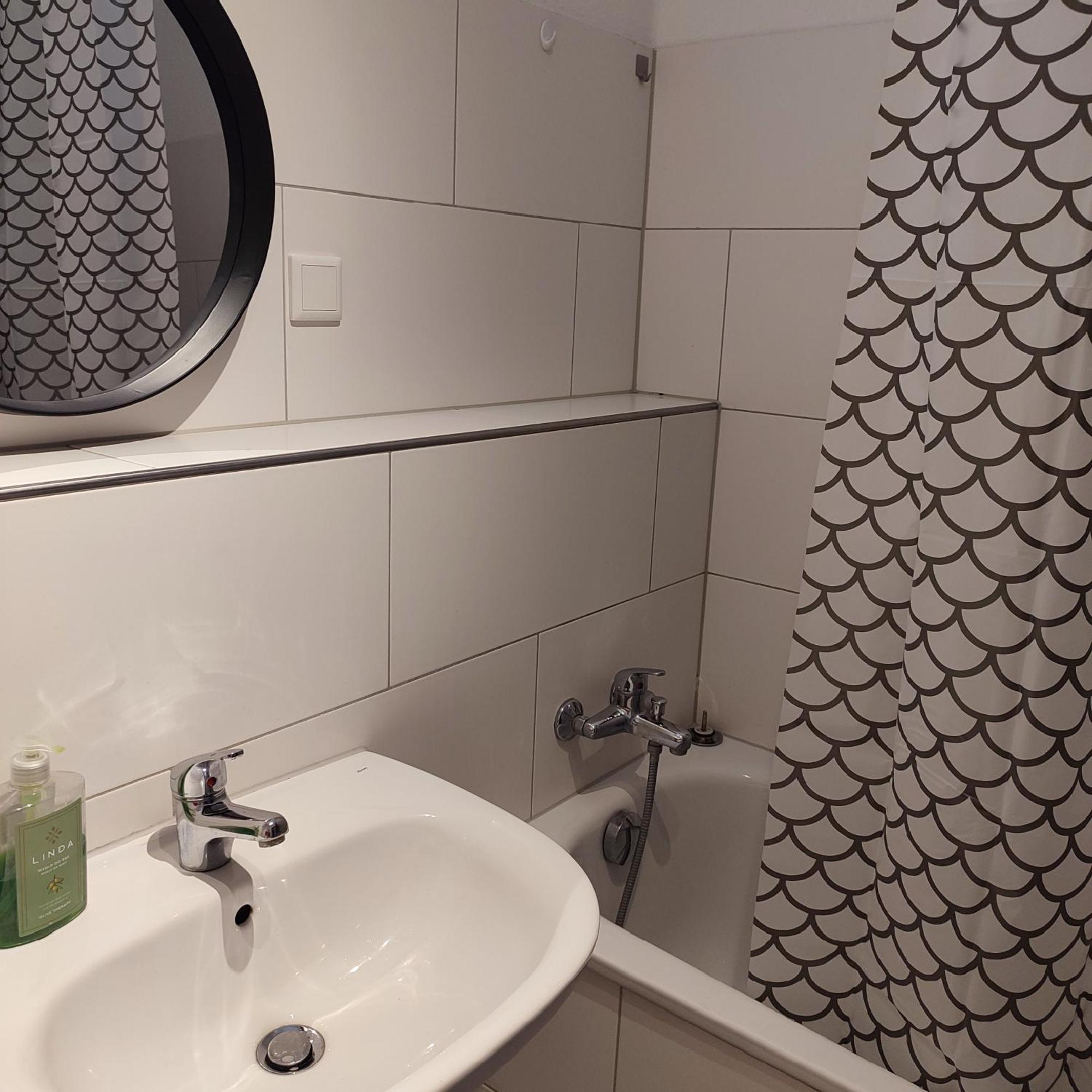 Ferienwohnung Monteurwohnung Messewohnung Duisburg Sued Grenze Duesseldorf 6 Personen エクステリア 写真