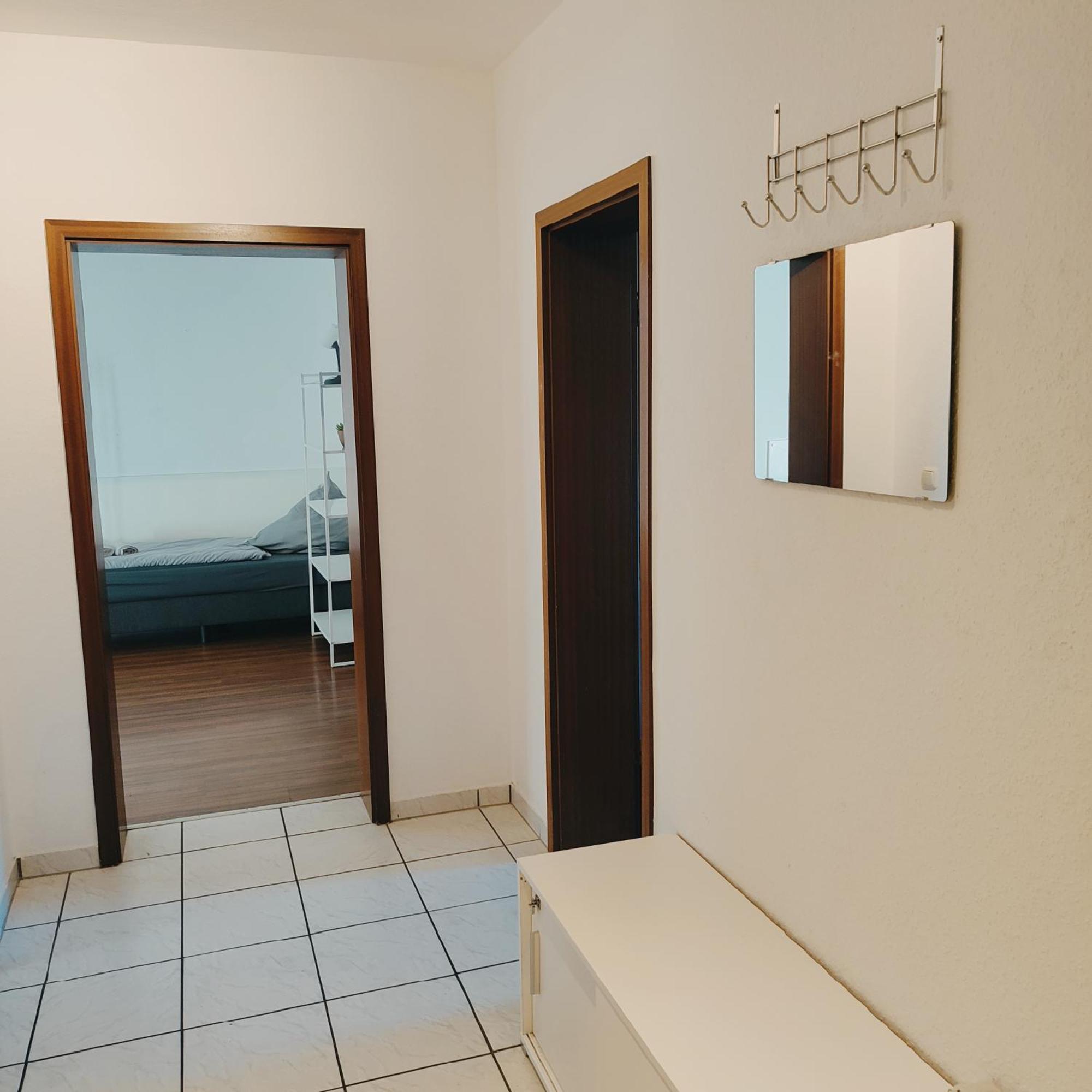 Ferienwohnung Monteurwohnung Messewohnung Duisburg Sued Grenze Duesseldorf 6 Personen エクステリア 写真