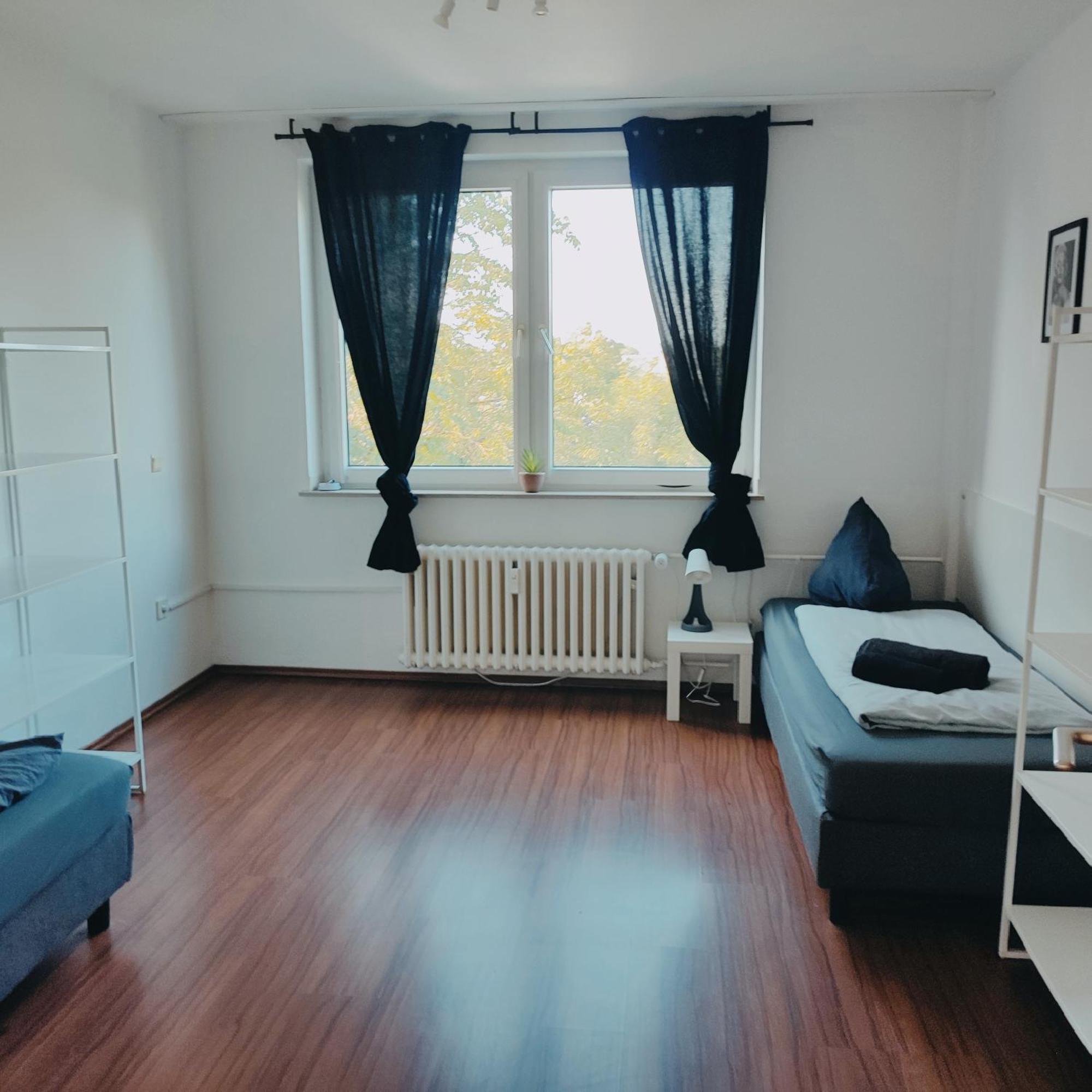 Ferienwohnung Monteurwohnung Messewohnung Duisburg Sued Grenze Duesseldorf 6 Personen エクステリア 写真